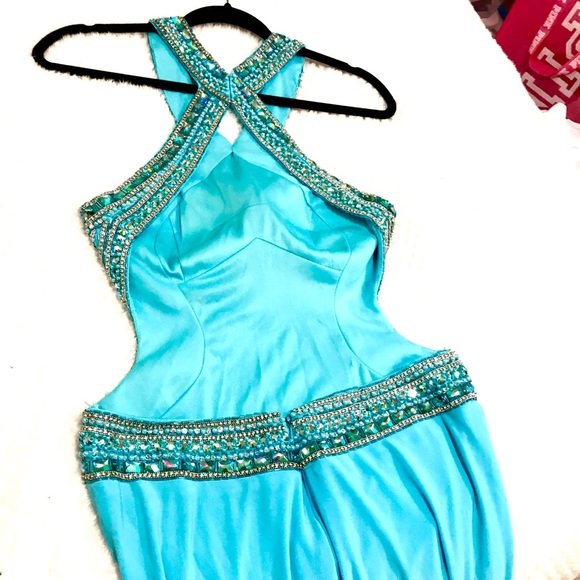 Prom/Formal/Masquerade Ball Backless Dress - Picture 1 of 4